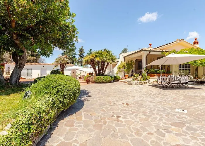 Luxury With Swimming Pool In Pousada Roma